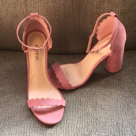 Rose/Blush Heels from JustFab! Size 8 - Picture 1 of 1